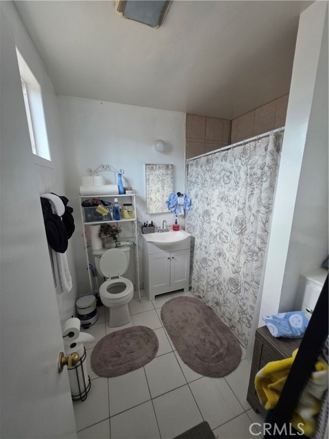 602 E Wilhelmina Street, Anaheim CA: https://media.crmls.org/medias/707c6db3-3196-45bc-99be-e64dbc44d26f.jpg