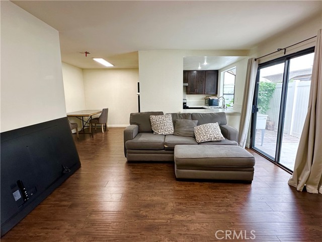 Detail Gallery Image 5 of 27 For 13532 Francisquito, Baldwin Park,  CA 91706 - 2 Beds | 2/1 Baths