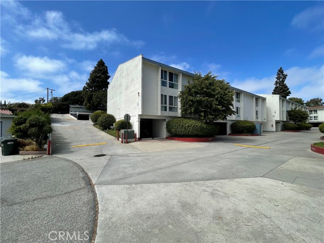 802 Camino Real, Redondo Beach, California 90277, 1 Bedroom Bedrooms, ,1 BathroomBathrooms,Residential,Sold,Camino Real,AR22150106