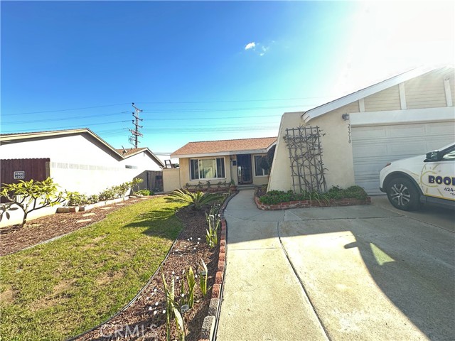 Front Image Thumbnail for CRDW26006524