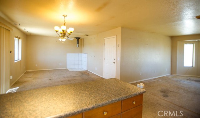 Detail Gallery Image 14 of 23 For 5902 Margaritha, Rosamond,  CA 93560 - 3 Beds | 2 Baths