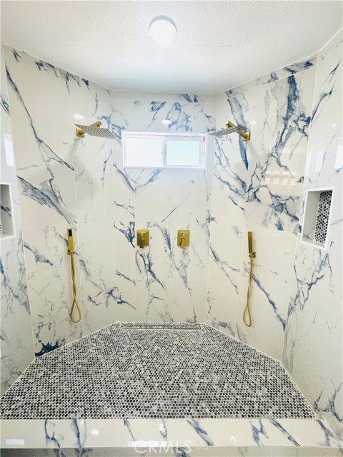 9231 La Salle Avenue, Los Angeles CA: https://media.crmls.org/medias/707e585f-c0fd-47c4-9d98-12d3d1bc04c9.jpg