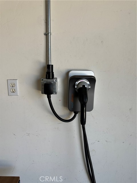 9003 Forest Oaks Court, Bakersfield CA: https://media.crmls.org/medias/707f0738-4015-40da-a513-012e5ce15dc0.jpg