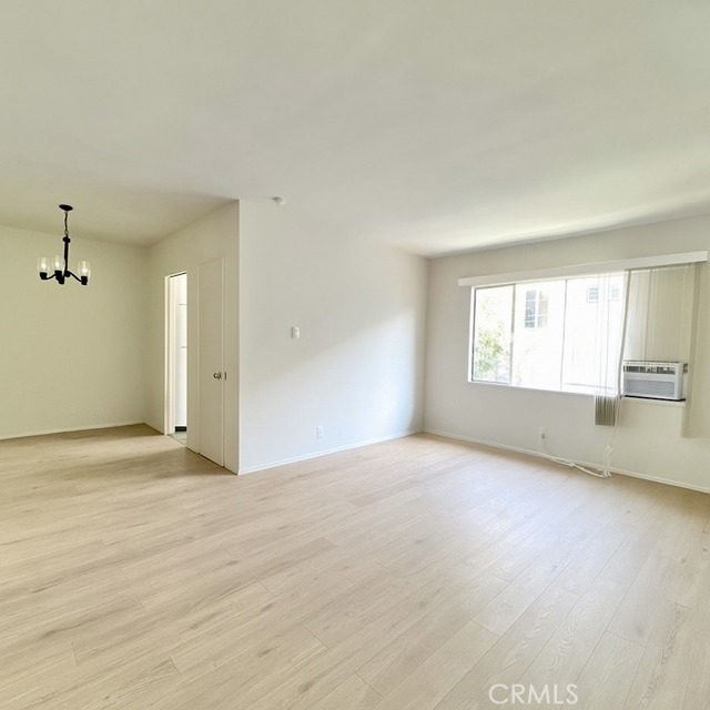 Detail Gallery Image 2 of 18 For 208 S Mariposa #6,  Los Angeles,  CA 90004 - 1 Beds | 1 Baths