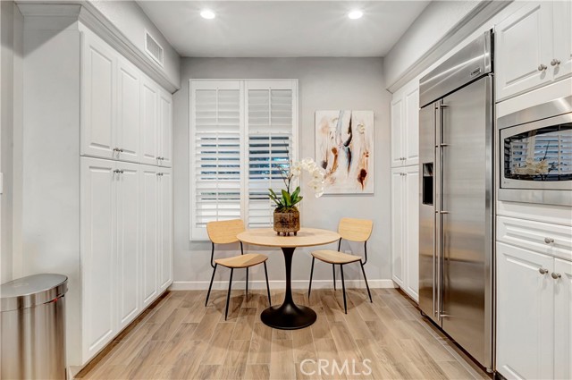 13031 Villosa Place, Playa Vista CA: https://media.crmls.org/medias/7080383a-faef-4c11-86d3-3f827649a8c5.jpg