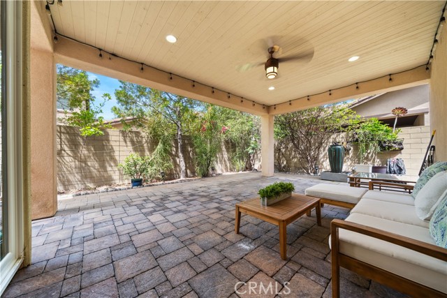 228 Wicker, Irvine CA: https://media.crmls.org/medias/70805edd-be15-4385-a44f-3620a318cd4b.jpg