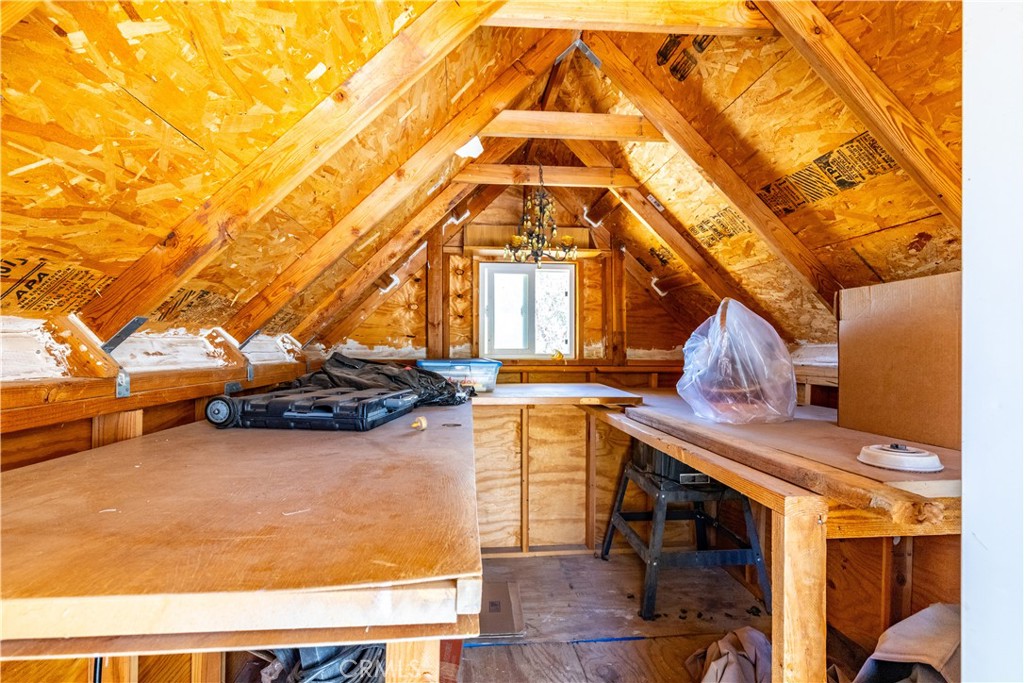 https://media.crmls.org/medias/70806e28-3d2b-4a27-b5bf-7b8c81281ba0.jpg?preset=X-Large