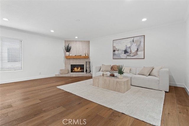 Detail Gallery Image 8 of 26 For 2162 Montgomery Road, Thousand Oaks,  CA 91360 - 4 Beds | 3 Baths