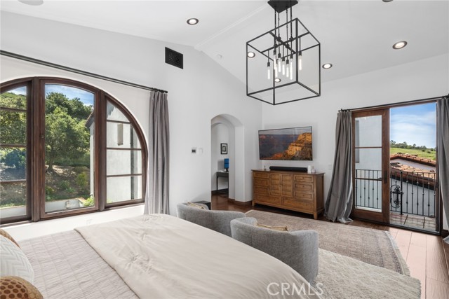 Detail Gallery Image 51 of 74 For 25 Golden Eagle, Irvine,  CA 92603 - 6 Beds | 6/1 Baths