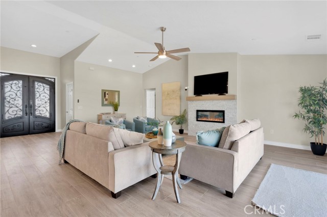 Detail Gallery Image 10 of 64 For 21960 Ramona, Apple Valley,  CA 92307 - 4 Beds | 2/1 Baths