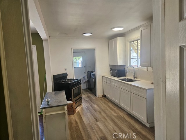 Detail Gallery Image 10 of 22 For 13448 Stagg St, Panorama City,  CA 91402 - 3 Beds | 2 Baths