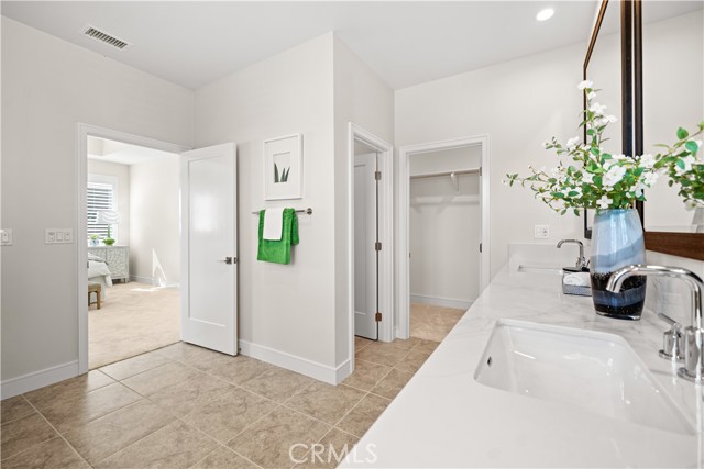 146 Tomahawk, Irvine CA: https://media.crmls.org/medias/7082f659-fbcb-404f-b90f-7736ab1a7ee5.jpg