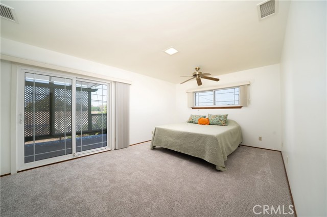 Detail Gallery Image 37 of 55 For 6107 Faculty, Lakewood,  CA 90712 - 5 Beds | 3/1 Baths