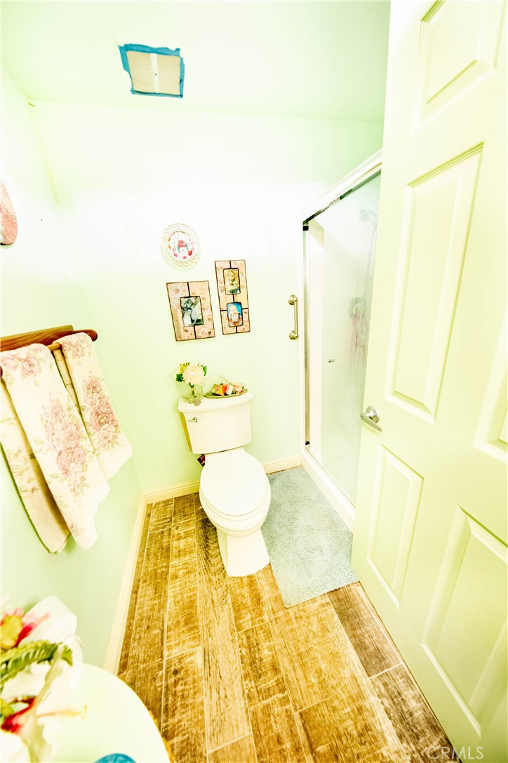 https://media.crmls.org/medias/70834a92-e2e8-4784-b5f0-430021a6f53f.jpg?preset=X-Large