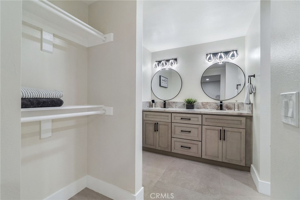 MLS #OC25260184 image #23