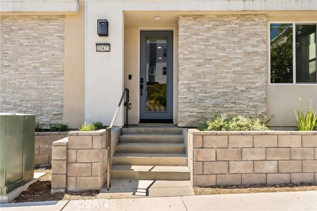 Detail Gallery Image 3 of 34 For 10423 Adamson Way, San Diego,  CA 92126 - 2 Beds | 2/1 Baths