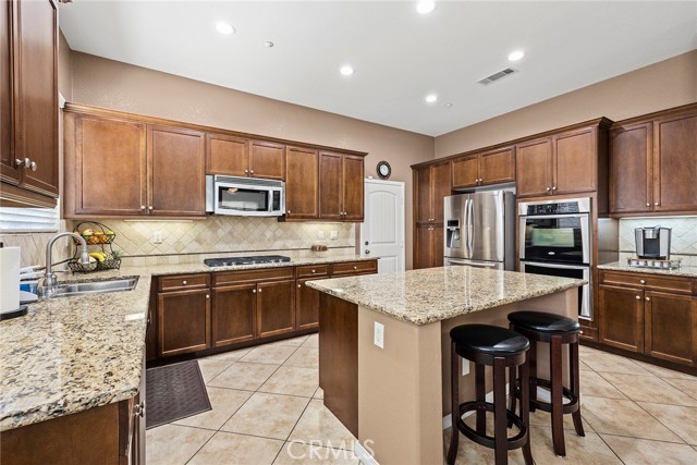 Image 3 for 4804 Ravenwood Court, Fontana, CA 92336