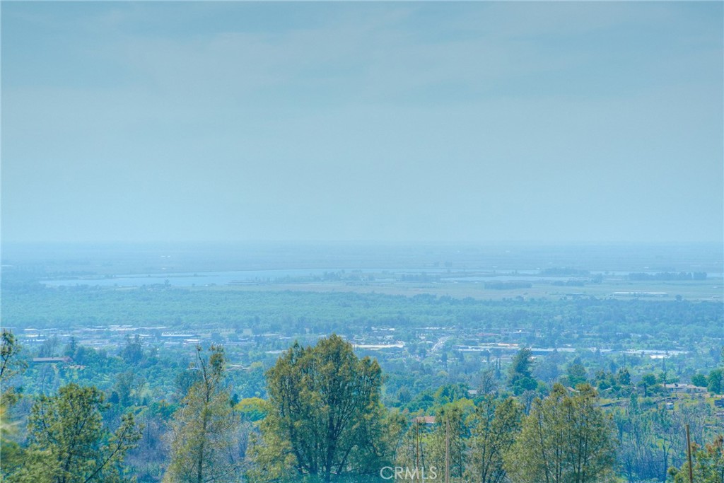 https://media.crmls.org/medias/70841acb-bb45-4807-a95a-8ba0c05ac25a.jpg?preset=X-Large