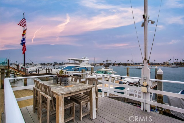 Detail Gallery Image 42 of 61 For 815 via Lido Soud, Newport Beach,  CA 92663 - 5 Beds | 5/1 Baths