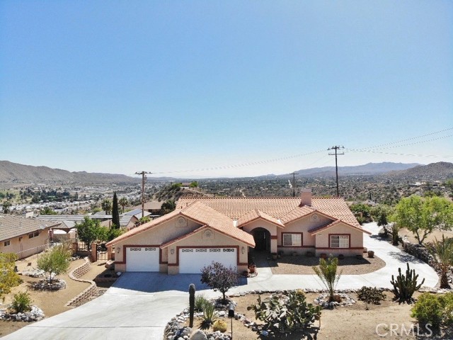 Detail Gallery Image 2 of 71 For 7787 Chaparral Dr, Yucca Valley,  CA 92284 - 4 Beds | 2 Baths