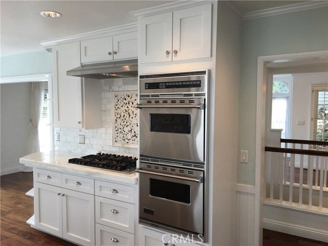 Detail Gallery Image 5 of 21 For 952 2nd. Street, Manhattan Beach,  CA 90266 - 5 Beds | 3 Baths