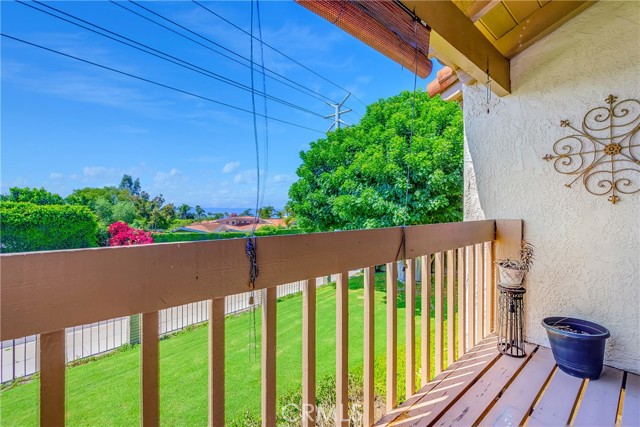 53 Seaview Drive, Rolling Hills Estates, California 90274, 3 Bedrooms Bedrooms, ,3 BathroomsBathrooms,Residential,Sold,Seaview,PV21179724