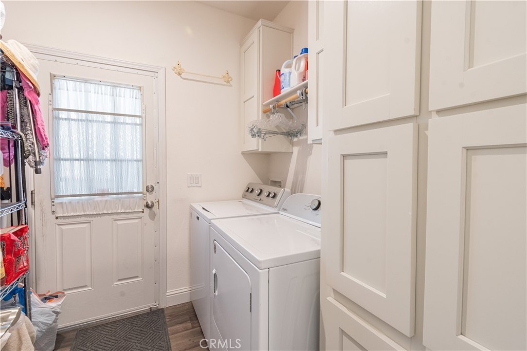 1938 Adelaida Road 41