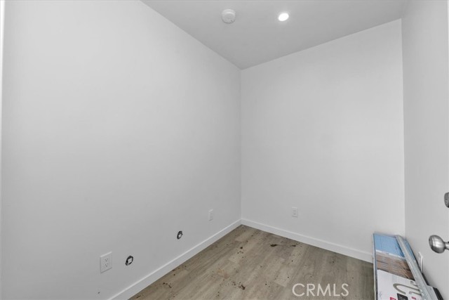 Detail Gallery Image 34 of 46 For 23032 Mobile, West Hills,  CA 91307 - 4 Beds | 2 Baths