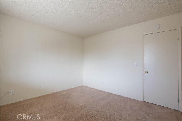 Detail Gallery Image 12 of 28 For 16428 Comanche St, Victorville,  CA 92395 - 3 Beds | 2 Baths