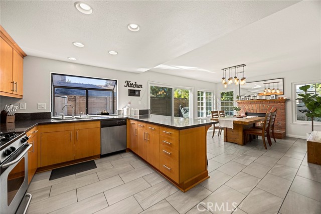 Detail Gallery Image 13 of 34 For 2027 Cobblefield Way, Glendora,  CA 91740 - 3 Beds | 2/1 Baths