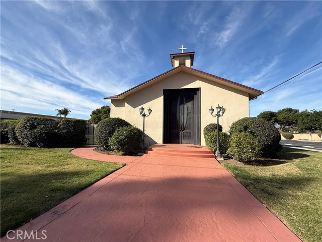 Image 16 of 48 For 405 S Azusa Ave