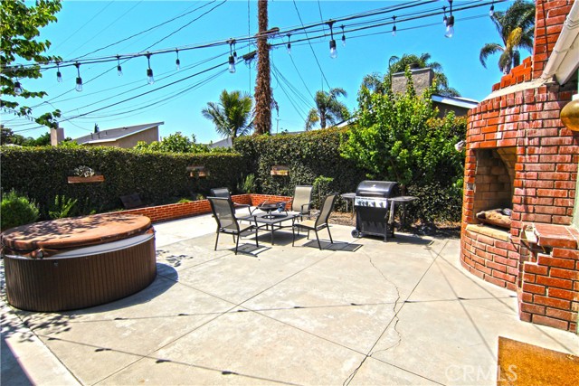 Detail Gallery Image 5 of 16 For 6431 Yale Cir, Huntington Beach,  CA 92647 - 3 Beds | 2 Baths