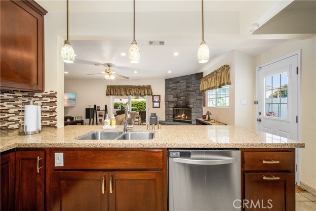 13622 Benfield Avenue, Norwalk CA: https://media.crmls.org/medias/708ba26d-f6a5-4d90-8ff2-5dfc81b12355.jpg