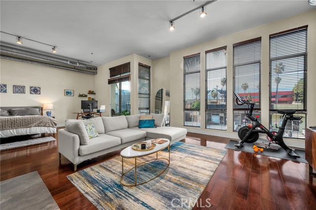 Detail Gallery Image 4 of 21 For 13320 Beach #202,  Marina Del Rey,  CA 90292 - 2 Beds | 2 Baths