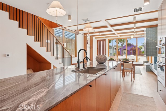 Image 28 of 66 For 647 Navy Street