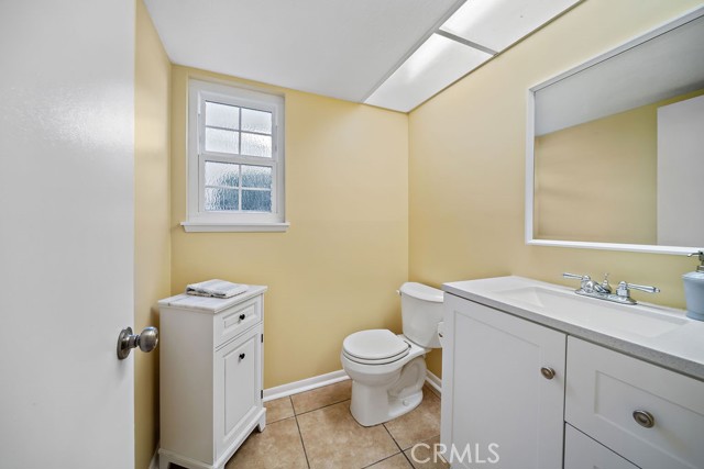 Detail Gallery Image 7 of 31 For 1649 Toyon Pl, Corona,  CA 92882 - 2 Beds | 2/1 Baths