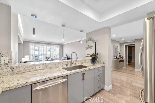 850 E Ocean Boulevard, Long Beach CA: https://media.crmls.org/medias/708cc42b-a7fa-48fb-bd3d-b2e9d2353d75.jpg