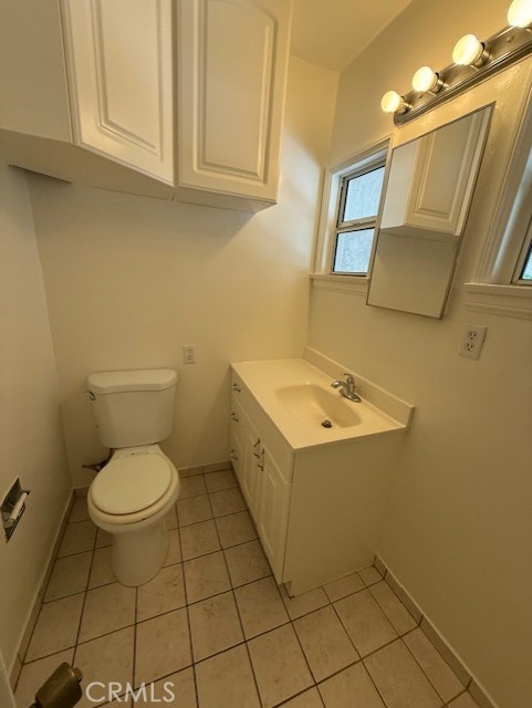 Detail Gallery Image 13 of 32 For 828 E Cypress Ave, Burbank,  CA 91501 - 3 Beds | 2 Baths
