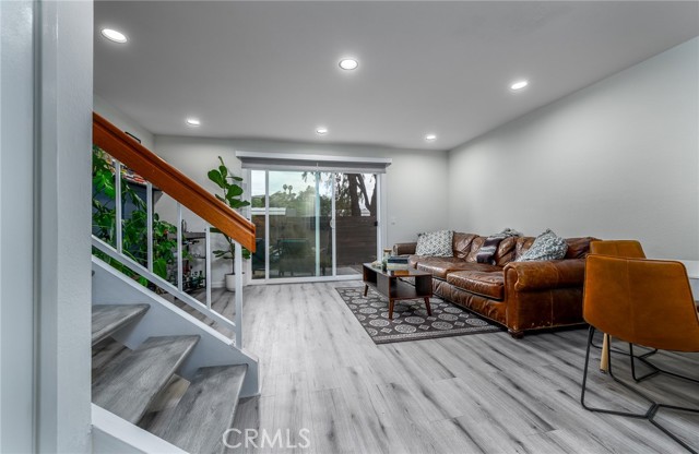 Detail Gallery Image 3 of 17 For 23306 La Mar #C,  Mission Viejo,  CA 92691 - 2 Beds | 2/1 Baths