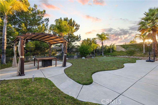 28238 Alton Way, Castaic CA: https://media.crmls.org/medias/708da258-7fe6-4413-b7cd-3b73c86f7d20.jpg