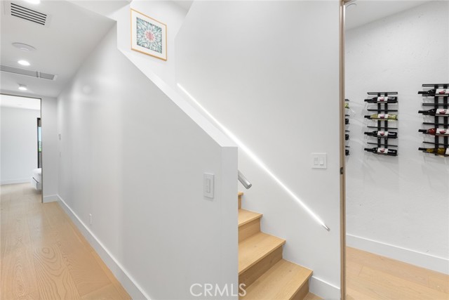 Detail Gallery Image 37 of 58 For 5134 Medina Rd, Woodland Hills,  CA 91364 - 5 Beds | 5/1 Baths