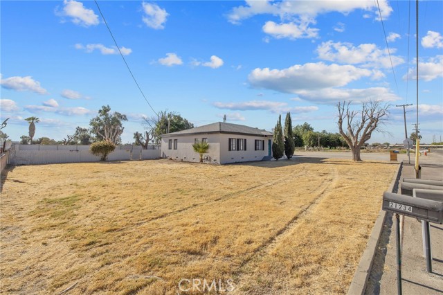 Detail Gallery Image 4 of 52 For 21199 S Feland Ave, Riverdale,  CA 93656 - 3 Beds | 2 Baths