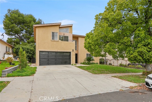 Detail Gallery Image 30 of 34 For 5165 Etiwanda Ave, Tarzana,  CA 91356 - 4 Beds | 5 Baths