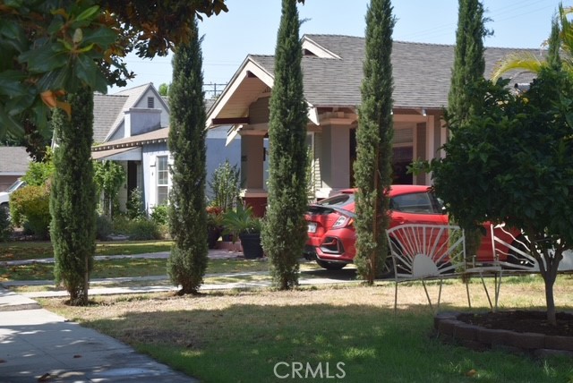 1935 Maine Avenue, Long Beach CA: https://media.crmls.org/medias/708f8a37-1509-433d-ad3f-8a7626ebd249.jpg
