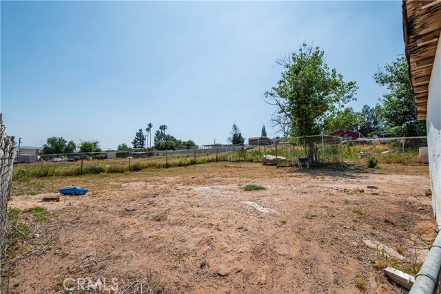 5535 Charlotte Lane, Jurupa Valley CA: https://media.crmls.org/medias/708fe29d-0dbe-49d0-9da8-03d9449e1f7c.jpg