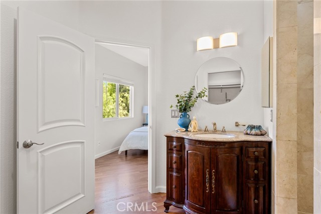 210 N Stage Coach Lane, Fallbrook CA: https://media.crmls.org/medias/70902219-50f5-44a8-ac49-586d2c6b1d2f.jpg
