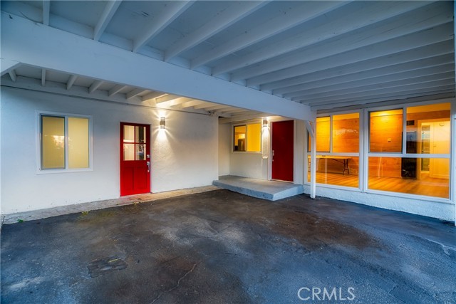 14928 Ryan Street photo 2