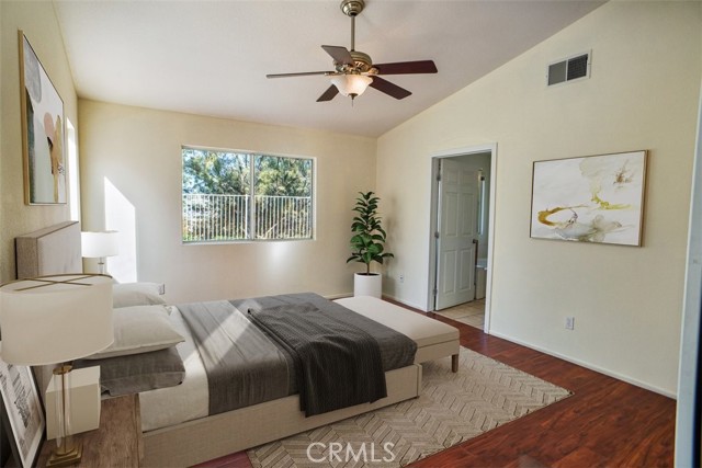 Detail Gallery Image 10 of 17 For 19711 Skyview Ct, Canyon Country,  CA 91351 - 3 Beds | 2 Baths