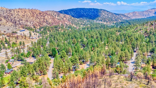 0 Flume Canyon, Wrightwood CA: https://media.crmls.org/medias/7091e234-47a5-48ba-98dc-6753de6fc880.jpg