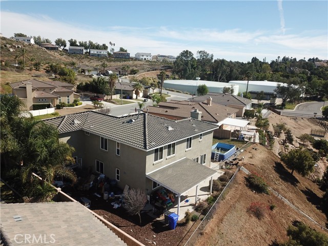 5505 Sunset Ridge Drive, Jurupa Valley CA: https://media.crmls.org/medias/7091f24e-3dbf-4826-af27-44105c4074cb.jpg